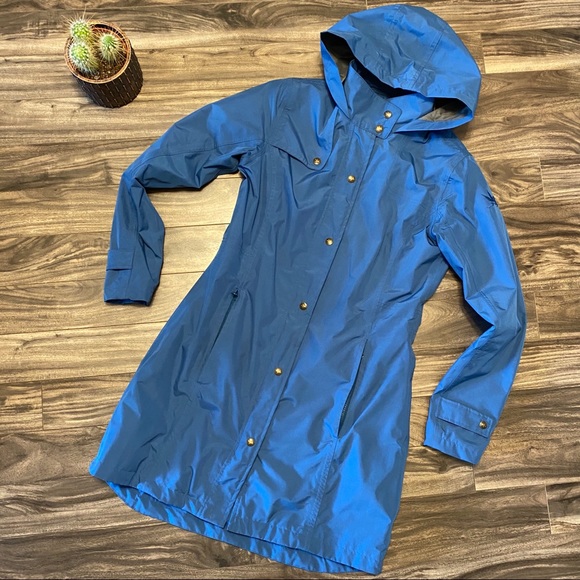 LAST CHANCE Urban Outfitters rain jacket - Picture 2 of 6